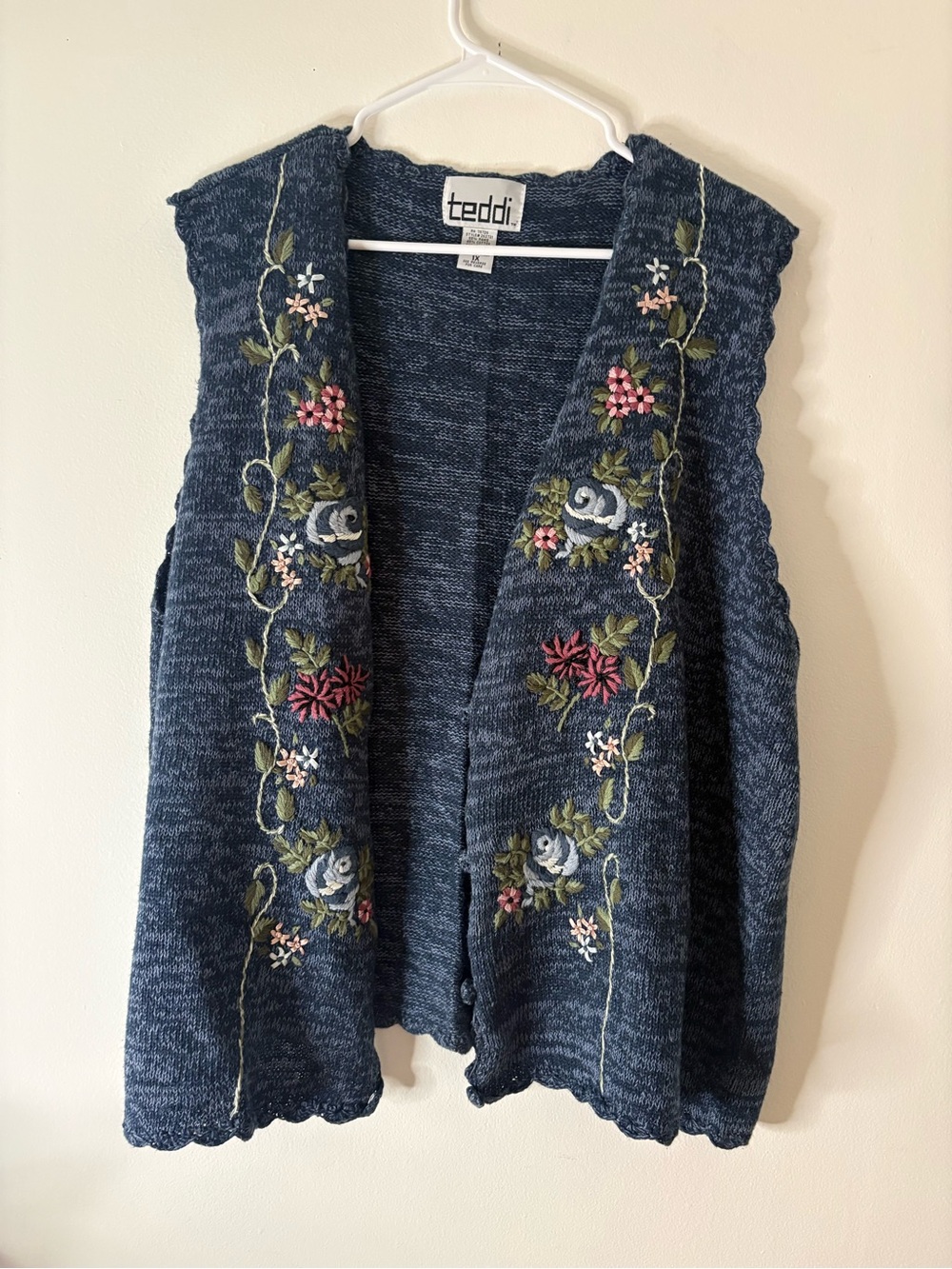 Teddi Navy Embroidered Floral Knit Vest